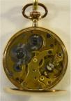 Gouden zakhorloge, circa 1930. Verzilverde wijzerplaat, opschrift: 'Chronometre'. Arabische cijfers. Prijs: €.475,-