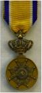 Eremedaille verbonden aan de Orde van Oranje-Nassau in brons. In originele cassette. Prijs: .85,-
