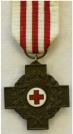 Herinneringskruis 1939-1940 in brons van het Nederlandse Rode Kruis. Ingesteld in 1942. Slechts 5424 uitgereikt. Prijs: .65,-