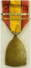 Belgi: Herinneringsmedaille an de Oorlog 1914-1918. Ingesteld 1919. Met frontstrepen (anderhalf jaar frontdienst). Prijs: .25,-