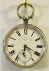 Zilveren zakhorloge met uurwerk met snek en ketting. Sleutelopwinding. Maker: J. Burr, Bedford. Zilverkeuren: London, 1888. Prijs: .275,-