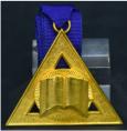 Heilig Koninklijk Gewelf (Holy Royal Arch). Cordonjuweel Derde Opziener (Third Principal). Maker: Toye, Kenning & Spencer, London. Prijs: .45,-