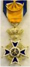 Officier in de Orde van Oranje Nassau. Ingesteld 1892. Verguld zilver. Maker: 's-Rijksmunt. Inclusief cassette v.d. kanselarij. Prijs: �.375,-