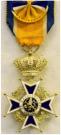 Officier in de Orde van Oranje Nassau. Ingesteld 1892. Verguld zilver. Maker: 's-Rijksmunt. Inclusief cassette v.d. kanselarij. Prijs: �.375,-
