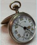 Wekkerhorloge / zakhorloge met wekker, circa 1930. Achterdeksel uitklapbaar om het horloge neer te zetten. Prijs: �.395,-